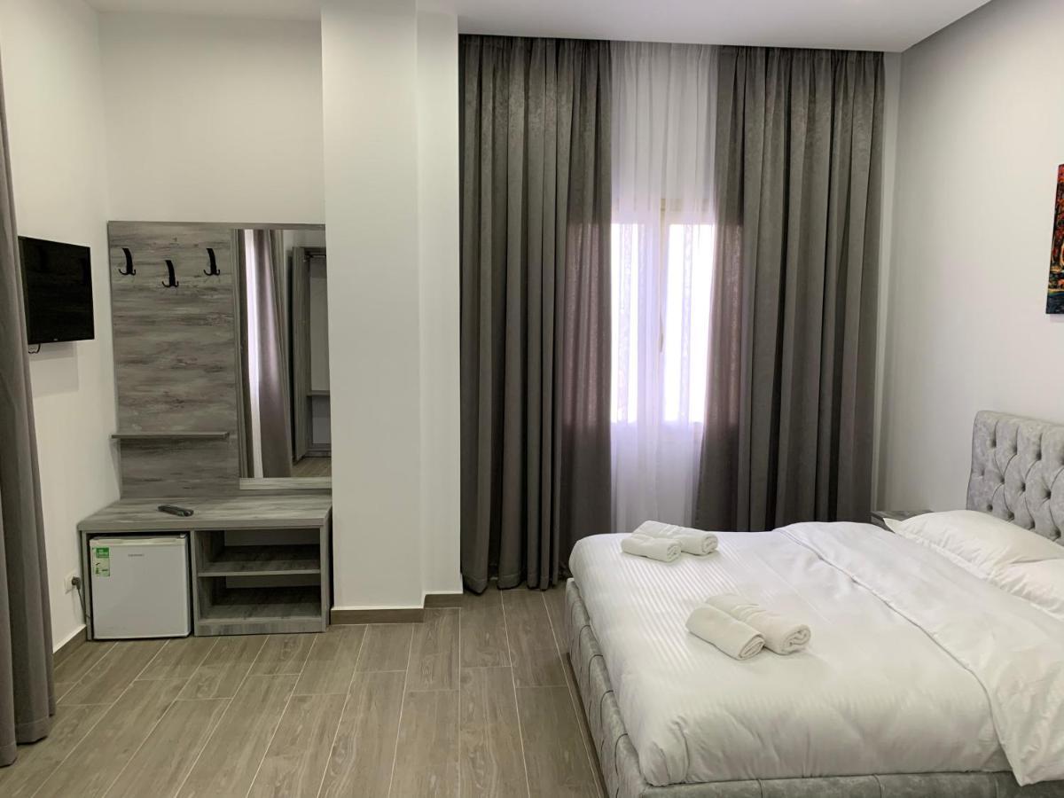 Hotel Restaurant Deso Shijak المظهر الخارجي الصورة